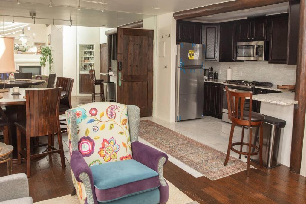 Aspen Stash Pad With Fireplace, Parking, W/D Экстерьер фото
